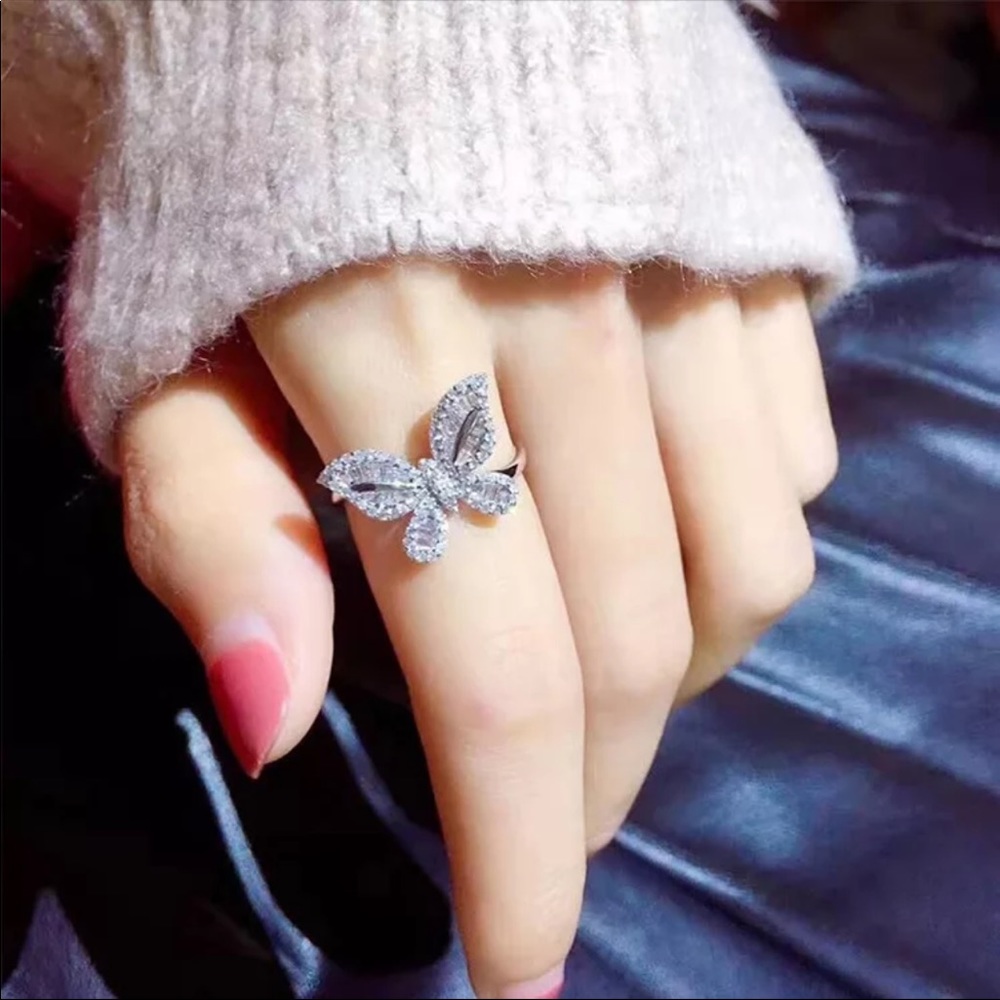 New Luxury Butterfly 925 Silver Diamond Ring - Picture 5 of 5